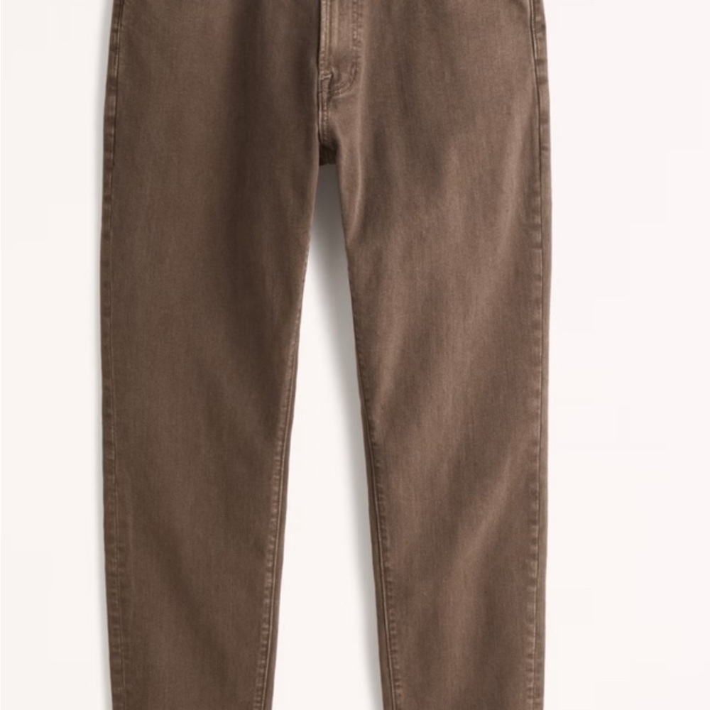 Abercrombie and Fitch - Men’s Athletic Slim (Signature Stretch) Jeans in Brown